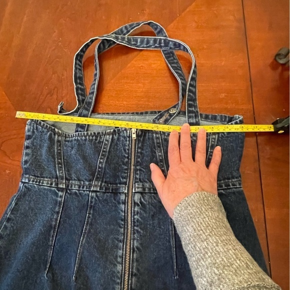BDG (Urban Outfitters)
Denim Convertible Zip Dress Size L - Picture 6 of 10